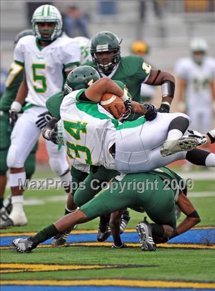 Thumbnail 2 in Longview vs. Smith (Texas 4A Region II D1 Playoffs) photogallery.