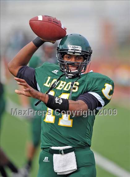 Thumbnail 1 in Longview vs. Smith (Texas 4A Region II D1 Playoffs) photogallery.