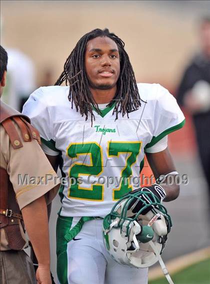 Thumbnail 3 in Longview vs. Smith (Texas 4A Region II D1 Playoffs) photogallery.