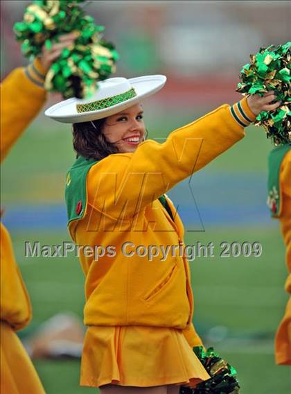 Thumbnail 3 in Longview vs. Smith (Texas 4A Region II D1 Playoffs) photogallery.
