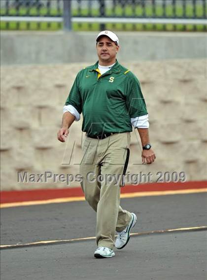 Thumbnail 1 in Longview vs. Smith (Texas 4A Region II D1 Playoffs) photogallery.