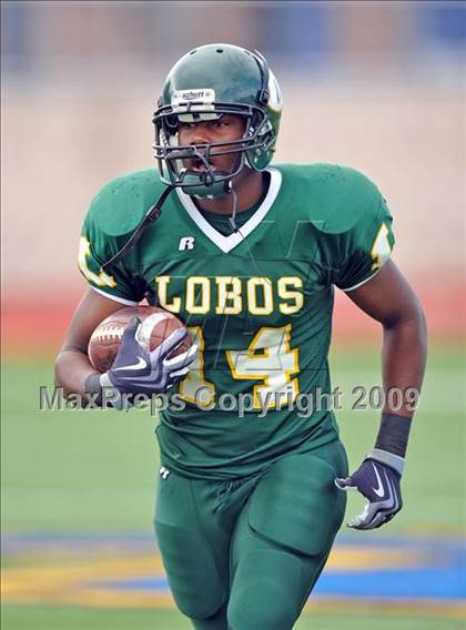 Thumbnail 3 in Longview vs. Smith (Texas 4A Region II D1 Playoffs) photogallery.