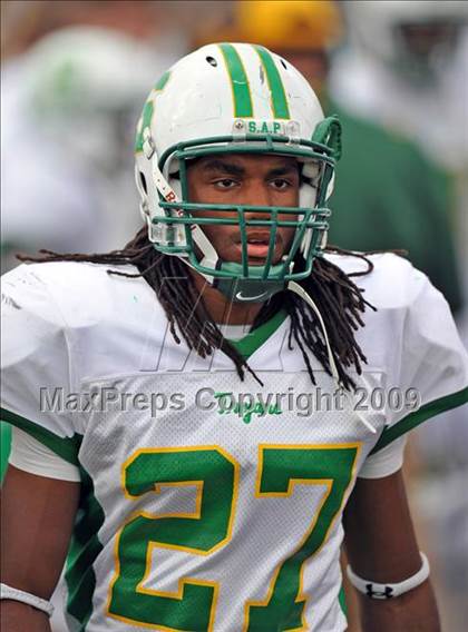 Thumbnail 1 in Longview vs. Smith (Texas 4A Region II D1 Playoffs) photogallery.