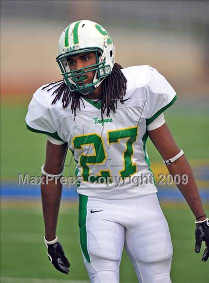 Thumbnail 3 in Longview vs. Smith (Texas 4A Region II D1 Playoffs) photogallery.