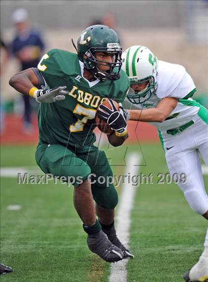 Thumbnail 3 in Longview vs. Smith (Texas 4A Region II D1 Playoffs) photogallery.