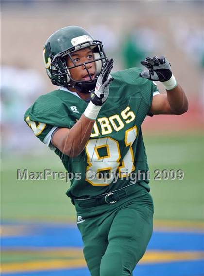 Thumbnail 1 in Longview vs. Smith (Texas 4A Region II D1 Playoffs) photogallery.