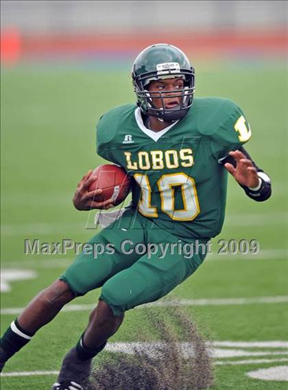 Thumbnail 1 in Longview vs. Smith (Texas 4A Region II D1 Playoffs) photogallery.