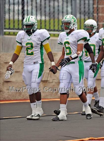 Thumbnail 2 in Longview vs. Smith (Texas 4A Region II D1 Playoffs) photogallery.