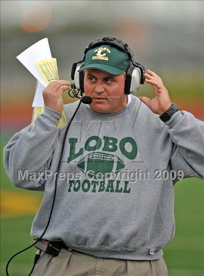 Thumbnail 2 in Longview vs. Smith (Texas 4A Region II D1 Playoffs) photogallery.