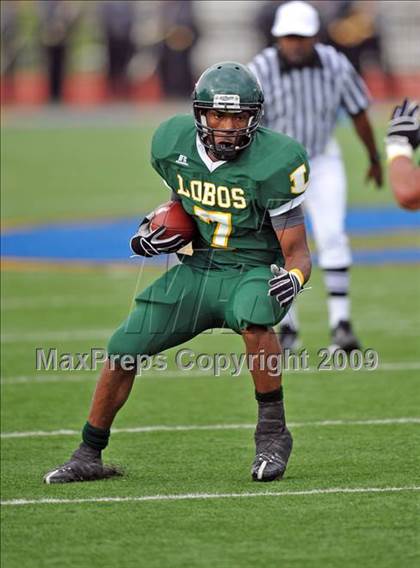Thumbnail 3 in Longview vs. Smith (Texas 4A Region II D1 Playoffs) photogallery.