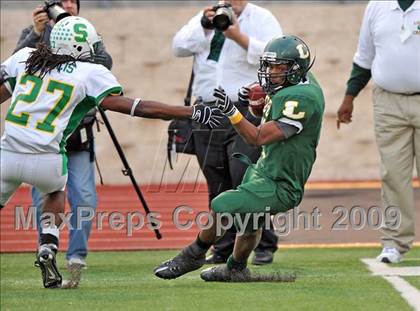 Thumbnail 1 in Longview vs. Smith (Texas 4A Region II D1 Playoffs) photogallery.
