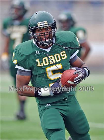 Thumbnail 3 in Longview vs. Smith (Texas 4A Region II D1 Playoffs) photogallery.