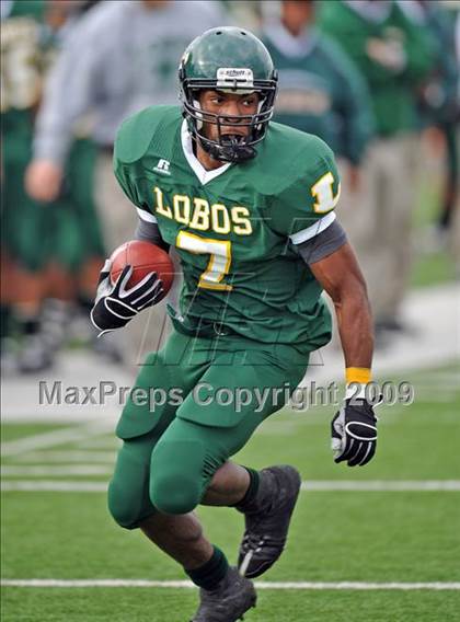 Thumbnail 3 in Longview vs. Smith (Texas 4A Region II D1 Playoffs) photogallery.
