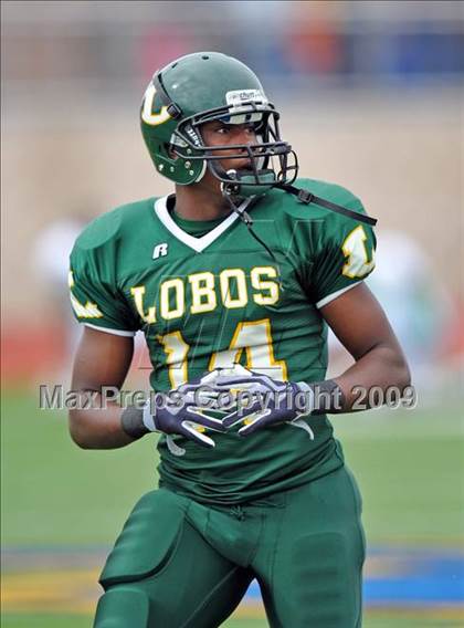 Thumbnail 2 in Longview vs. Smith (Texas 4A Region II D1 Playoffs) photogallery.