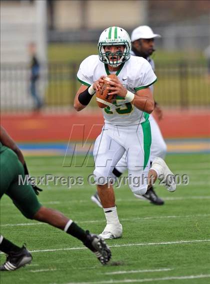Thumbnail 3 in Longview vs. Smith (Texas 4A Region II D1 Playoffs) photogallery.