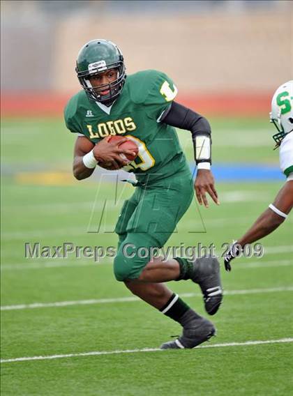 Thumbnail 3 in Longview vs. Smith (Texas 4A Region II D1 Playoffs) photogallery.