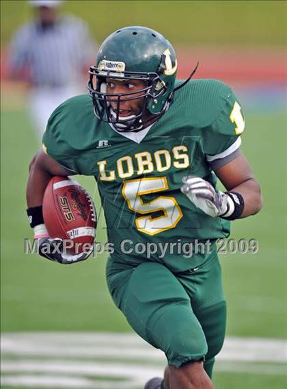 Thumbnail 1 in Longview vs. Smith (Texas 4A Region II D1 Playoffs) photogallery.