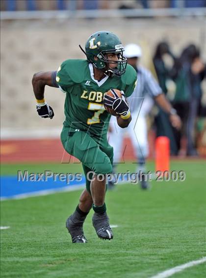Thumbnail 2 in Longview vs. Smith (Texas 4A Region II D1 Playoffs) photogallery.