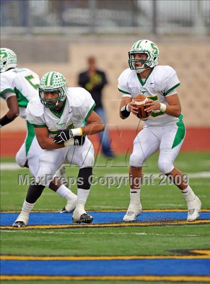 Thumbnail 2 in Longview vs. Smith (Texas 4A Region II D1 Playoffs) photogallery.
