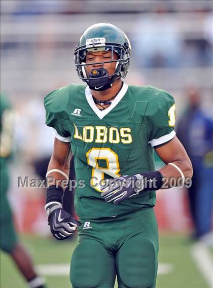 Thumbnail 1 in Longview vs. Smith (Texas 4A Region II D1 Playoffs) photogallery.