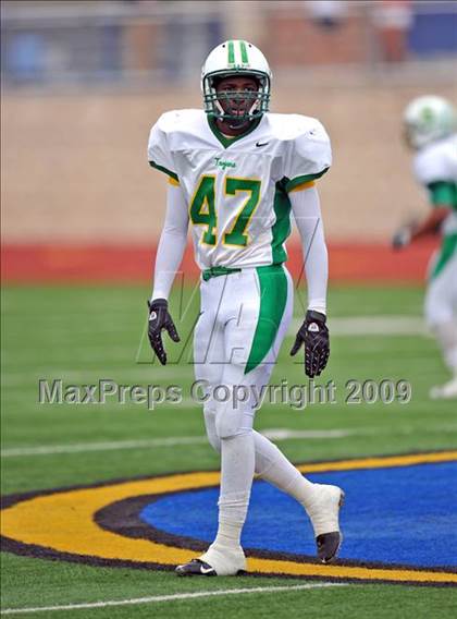 Thumbnail 3 in Longview vs. Smith (Texas 4A Region II D1 Playoffs) photogallery.