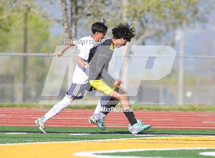 Thumbnail 3 in Hunter @ Kearns photogallery.