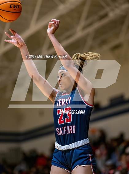 Thumbnail 2 in Terry Sanford @ Westover photogallery.