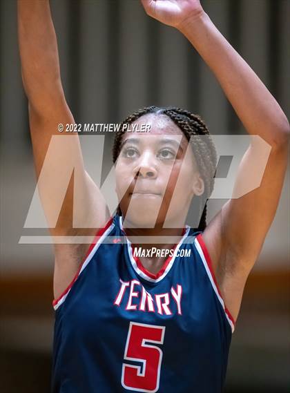 Thumbnail 3 in Terry Sanford @ Westover photogallery.