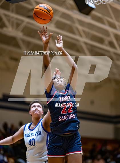 Thumbnail 2 in Terry Sanford @ Westover photogallery.