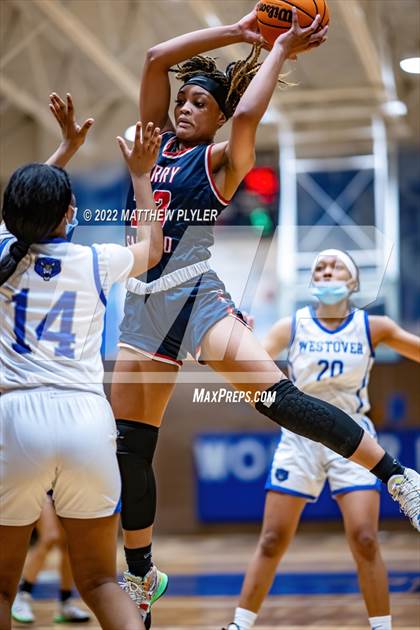 Thumbnail 1 in Terry Sanford @ Westover photogallery.