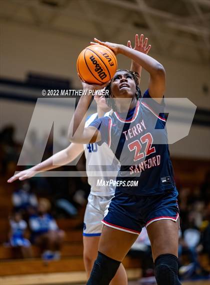Thumbnail 3 in Terry Sanford @ Westover photogallery.