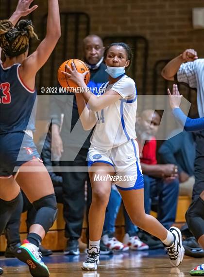 Thumbnail 2 in Terry Sanford @ Westover photogallery.