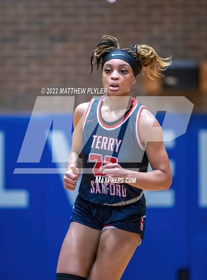 Thumbnail 3 in Terry Sanford @ Westover photogallery.