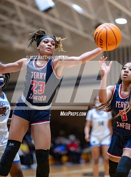 Thumbnail 3 in Terry Sanford @ Westover photogallery.