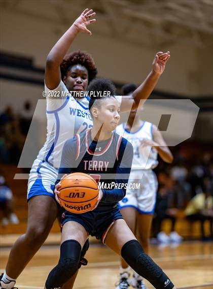 Thumbnail 3 in Terry Sanford @ Westover photogallery.