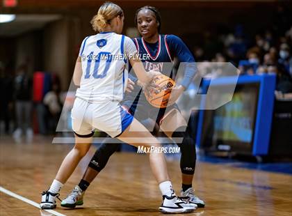 Thumbnail 1 in Terry Sanford @ Westover photogallery.