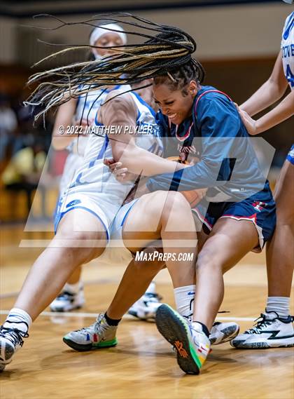 Thumbnail 1 in Terry Sanford @ Westover photogallery.
