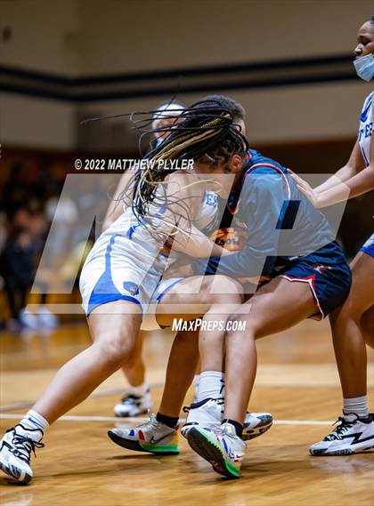 Thumbnail 2 in Terry Sanford @ Westover photogallery.