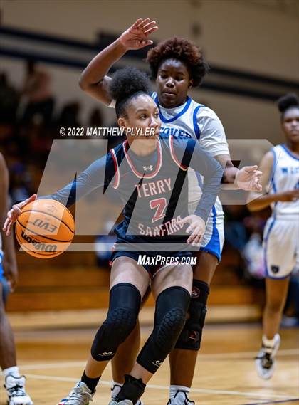 Thumbnail 2 in Terry Sanford @ Westover photogallery.