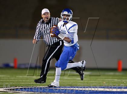Thumbnail 1 in Tyler vs. Guyer (UIL 4A Division 1 Semifinal) photogallery.
