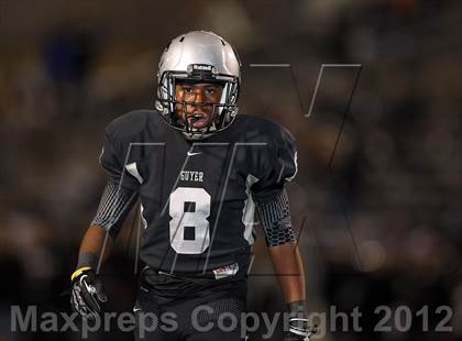 Thumbnail 2 in Tyler vs. Guyer (UIL 4A Division 1 Semifinal) photogallery.