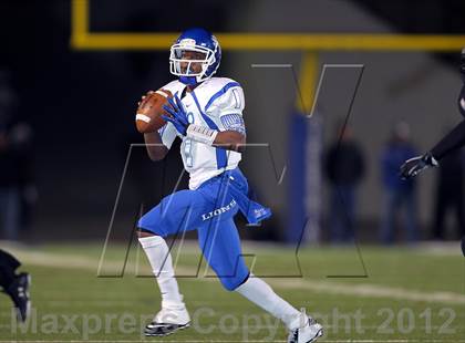 Thumbnail 2 in Tyler vs. Guyer (UIL 4A Division 1 Semifinal) photogallery.