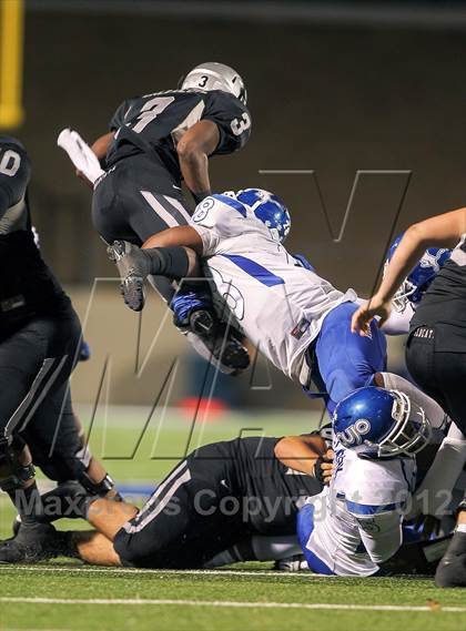 Thumbnail 3 in Tyler vs. Guyer (UIL 4A Division 1 Semifinal) photogallery.