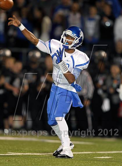 Thumbnail 3 in Tyler vs. Guyer (UIL 4A Division 1 Semifinal) photogallery.