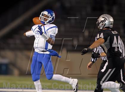 Thumbnail 1 in Tyler vs. Guyer (UIL 4A Division 1 Semifinal) photogallery.