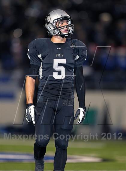 Thumbnail 3 in Tyler vs. Guyer (UIL 4A Division 1 Semifinal) photogallery.