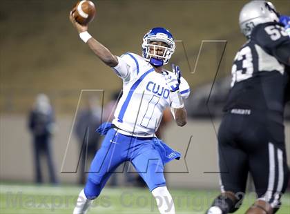 Thumbnail 3 in Tyler vs. Guyer (UIL 4A Division 1 Semifinal) photogallery.