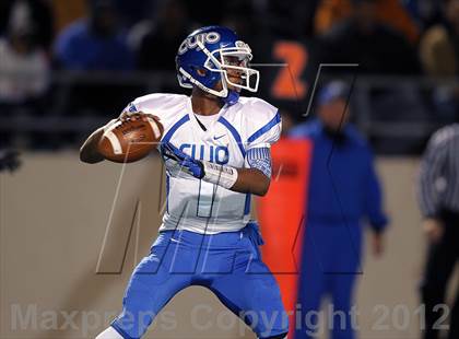 Thumbnail 3 in Tyler vs. Guyer (UIL 4A Division 1 Semifinal) photogallery.