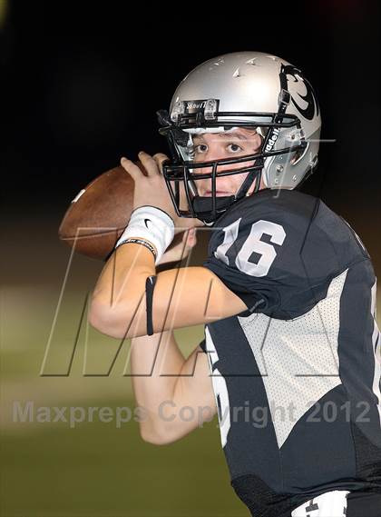 Thumbnail 1 in Tyler vs. Guyer (UIL 4A Division 1 Semifinal) photogallery.