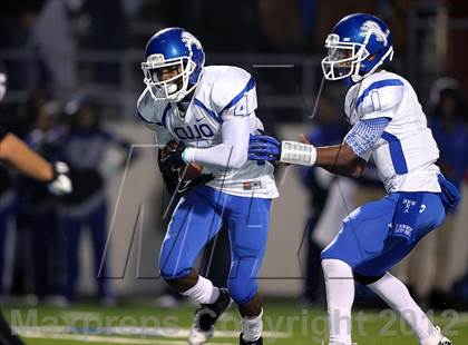 Thumbnail 2 in Tyler vs. Guyer (UIL 4A Division 1 Semifinal) photogallery.